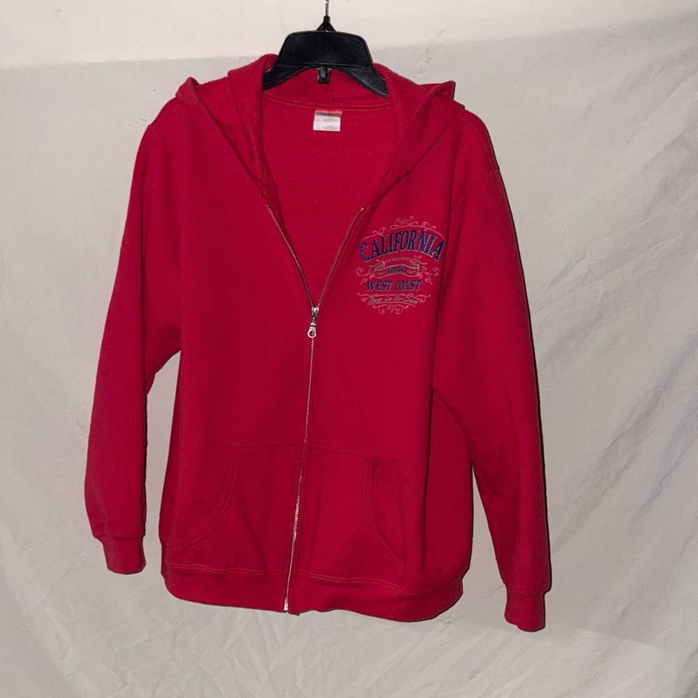 Gildan Women's pink Zip-Up Hoodie